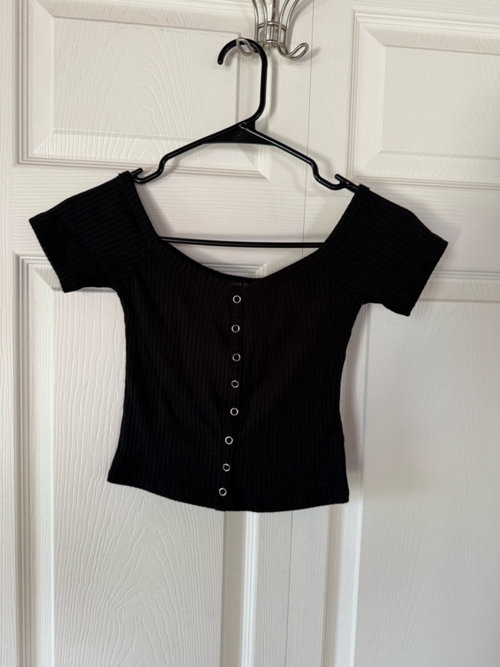 Forever 21 Black Ribbed Off-Shoulder Button-Front Crop Top